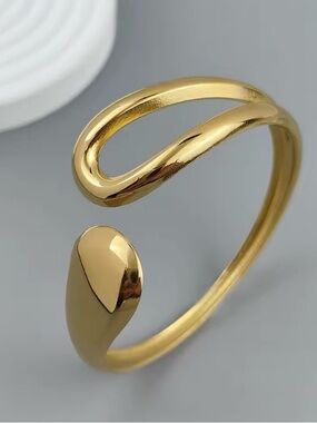 Minimalist Gold Stainless Steel Open Cuff Bangle
